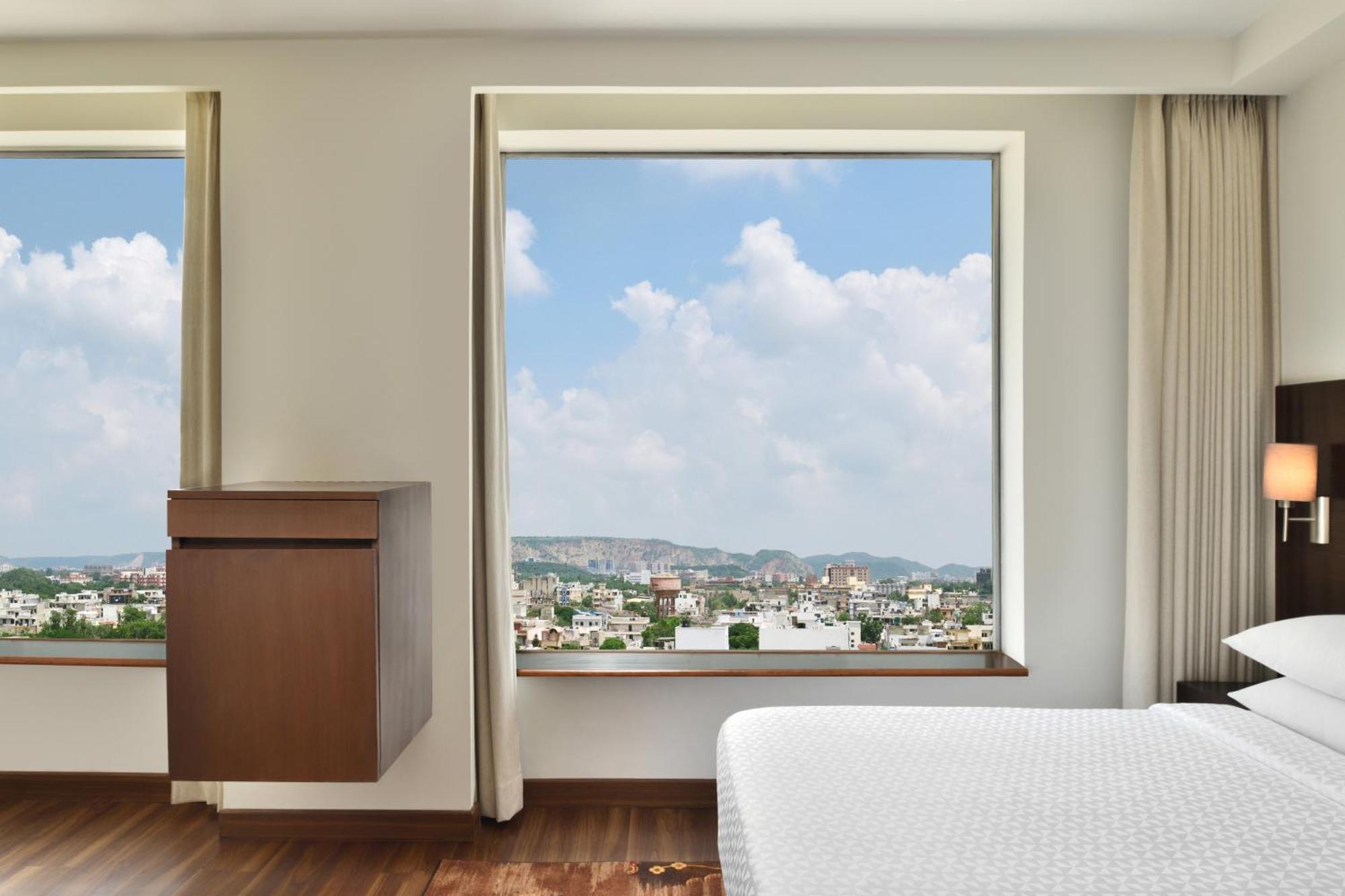 Four Points By Sheraton Jaipur, City Square Exteriör bild